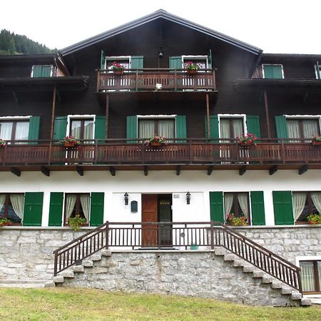مبيت وإفطار ماكوجناجا Casa Alpina Don Guanella المظهر الخارجي الصورة
