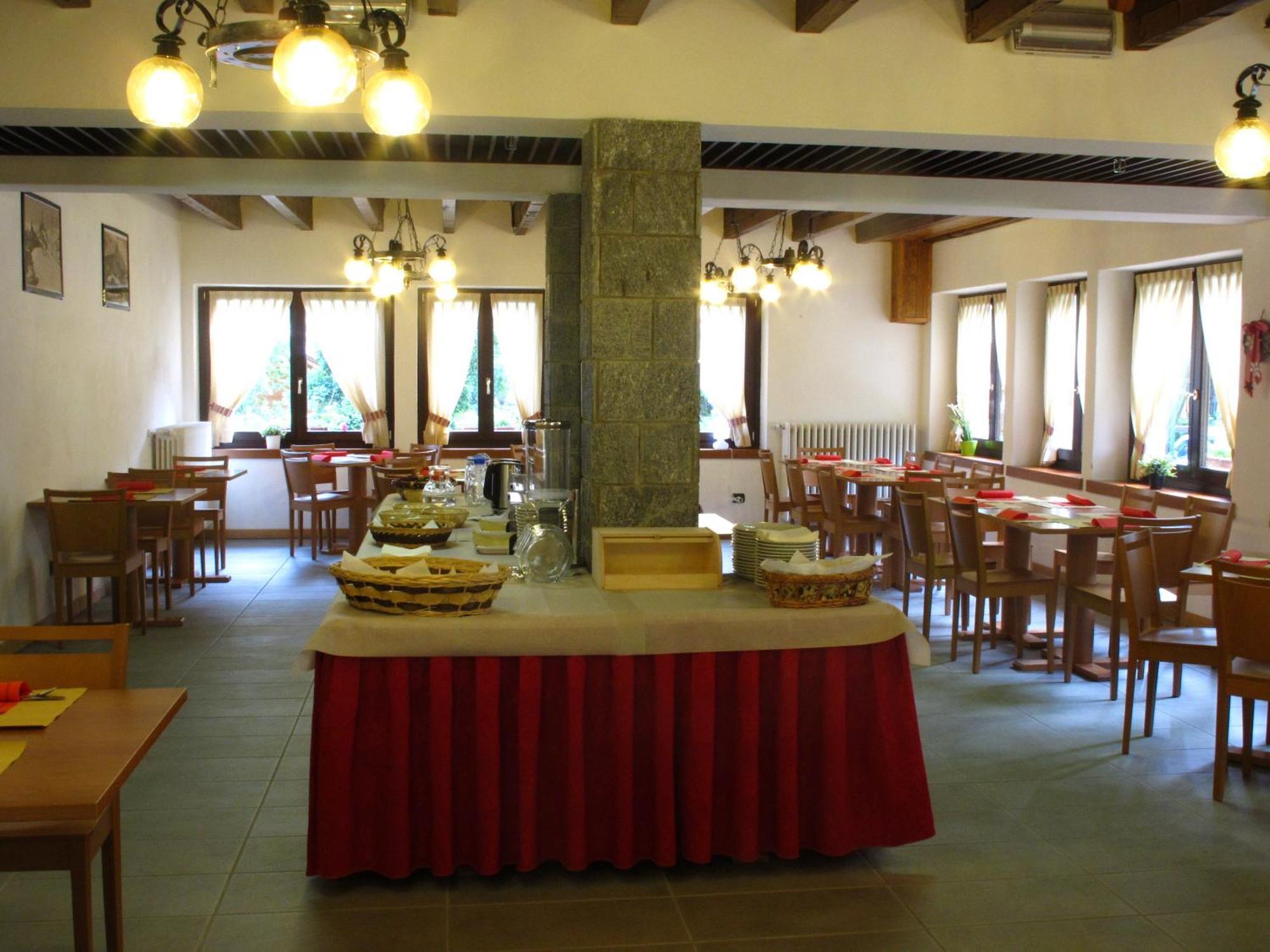 مبيت وإفطار ماكوجناجا Casa Alpina Don Guanella المظهر الخارجي الصورة
