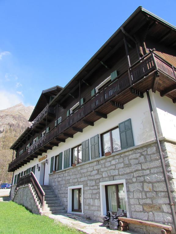 مبيت وإفطار ماكوجناجا Casa Alpina Don Guanella المظهر الخارجي الصورة